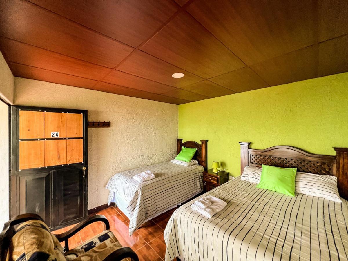 Rancho Fortaleza -Hotel & Spa- San Antonio Palopo ภายนอก รูปภาพ